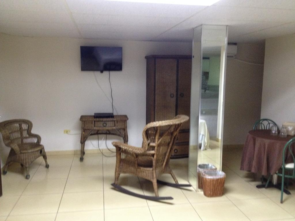 Arecibo Inn Room photo